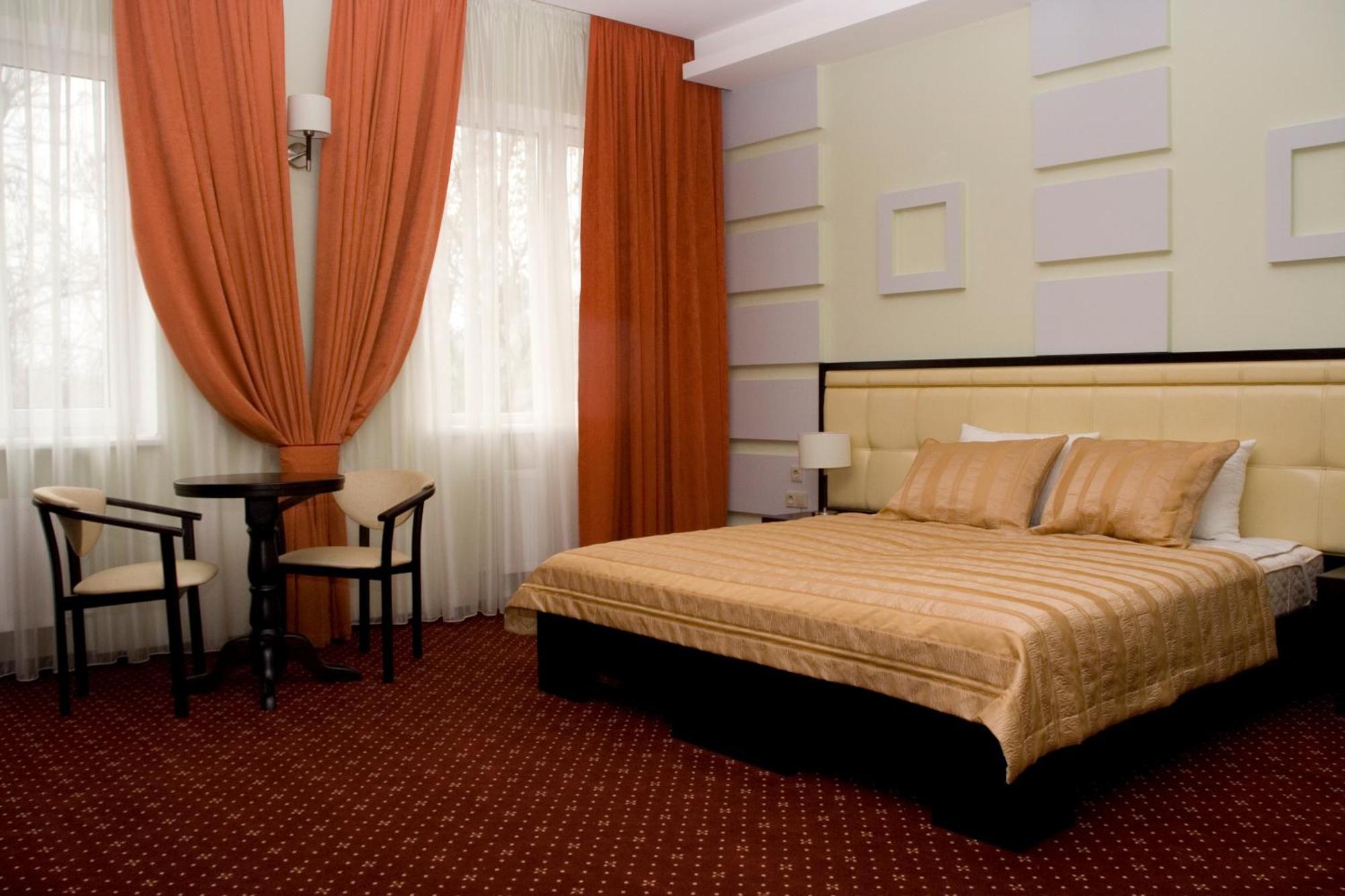 Greenstone Hotell Kherson Eksteriør bilde